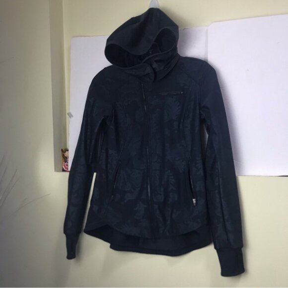 Lululemon Keep ItUp Jacket Softshell Hood Pockets Hoodie Resistant Trench Zip 4 - Picture 5 of 16